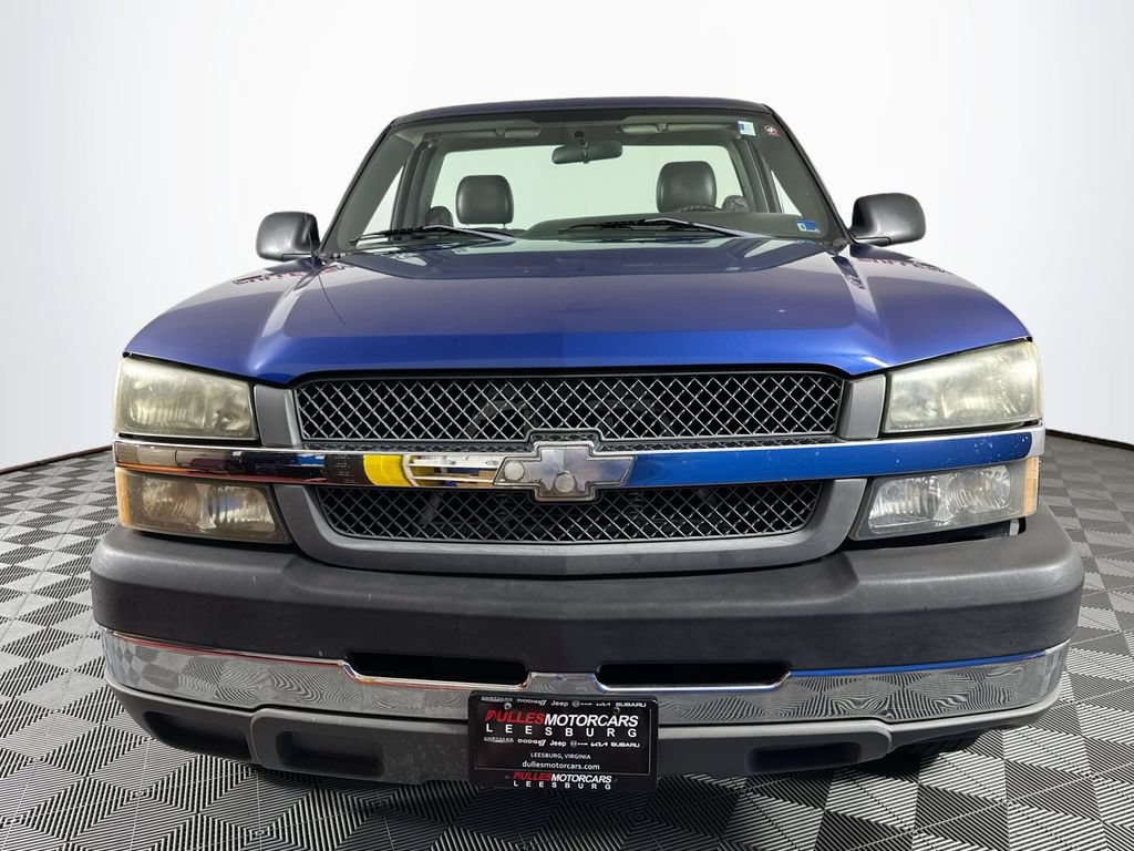 Used 2004 Chevrolet Silverado 2500 W/T RWD image 2