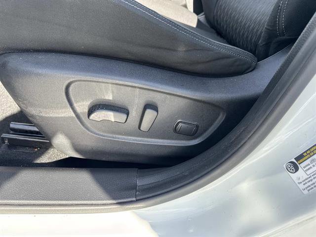 Used 2020 Nissan Rogue SV w/ Premium Package image 29