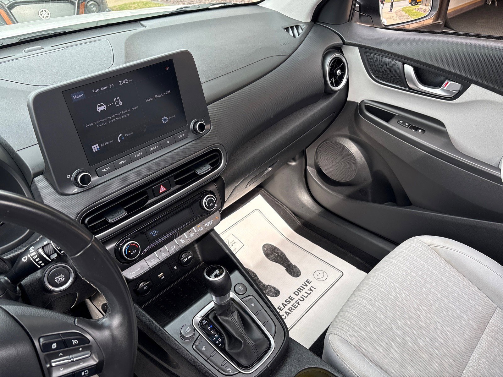 Used 2022 Hyundai Kona SEL w/ Convenience Package image 17