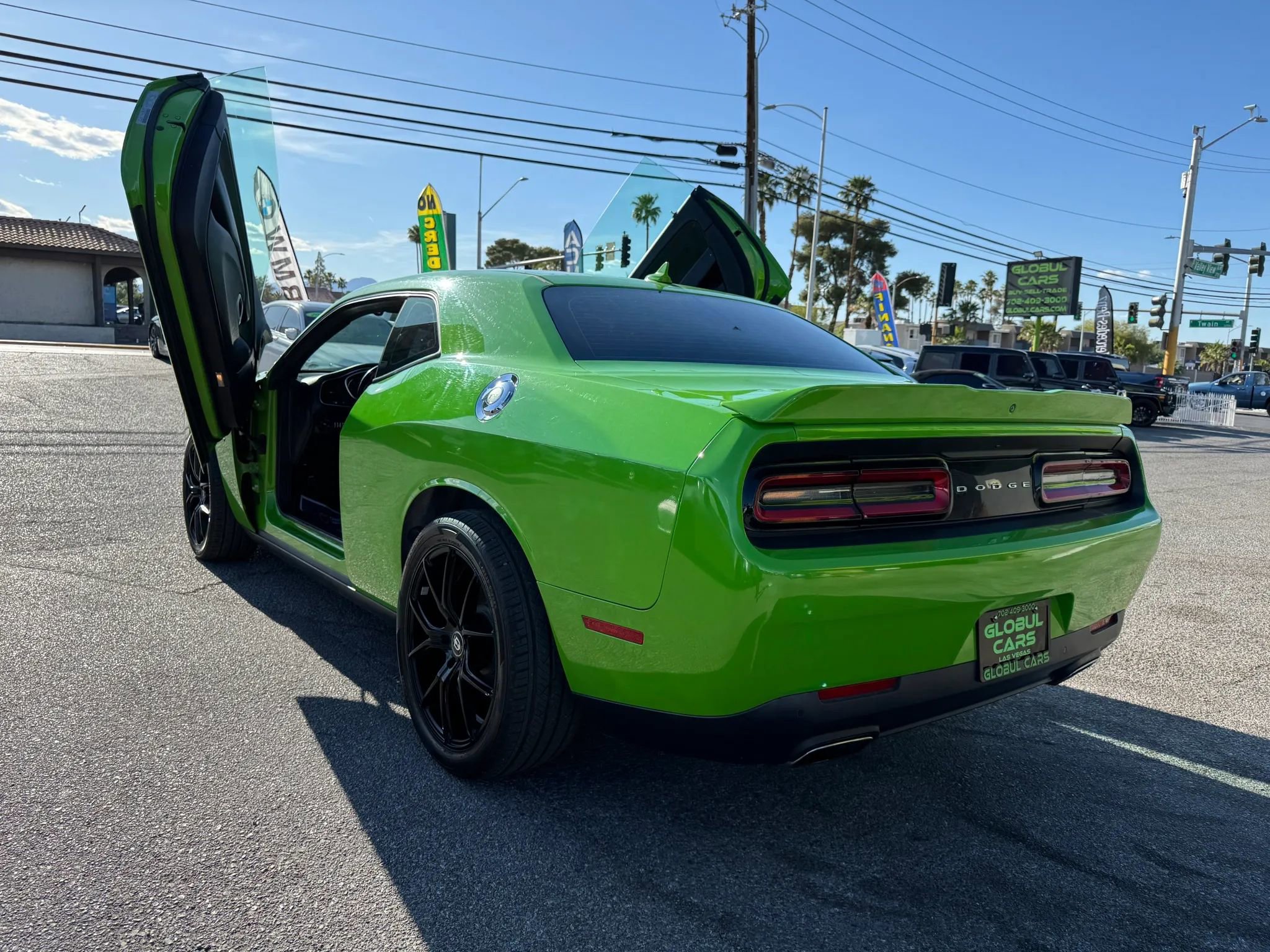 Used 2017 Dodge Challenger GT w/ Driver Convenience Group AWD/4WD image 7
