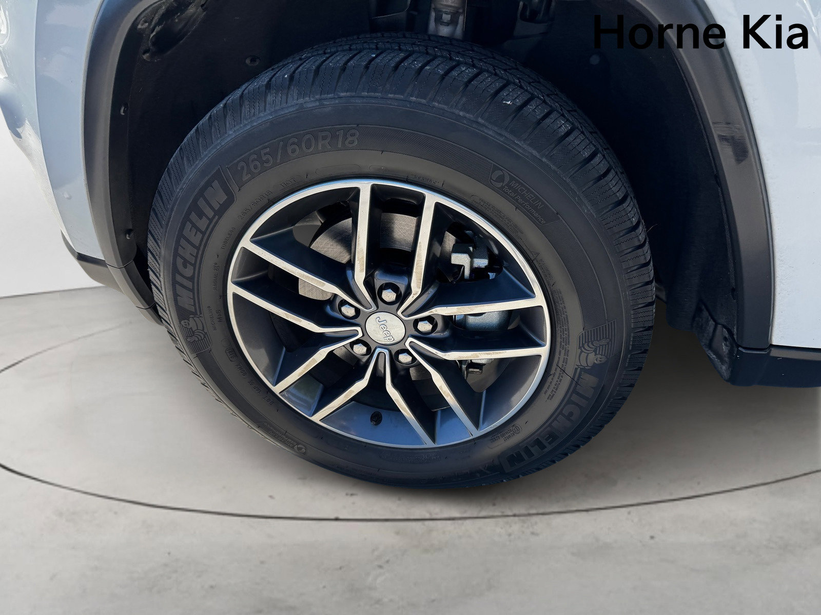 Used 2018 Jeep Grand Cherokee Limited w/ Luxury Group II image 7