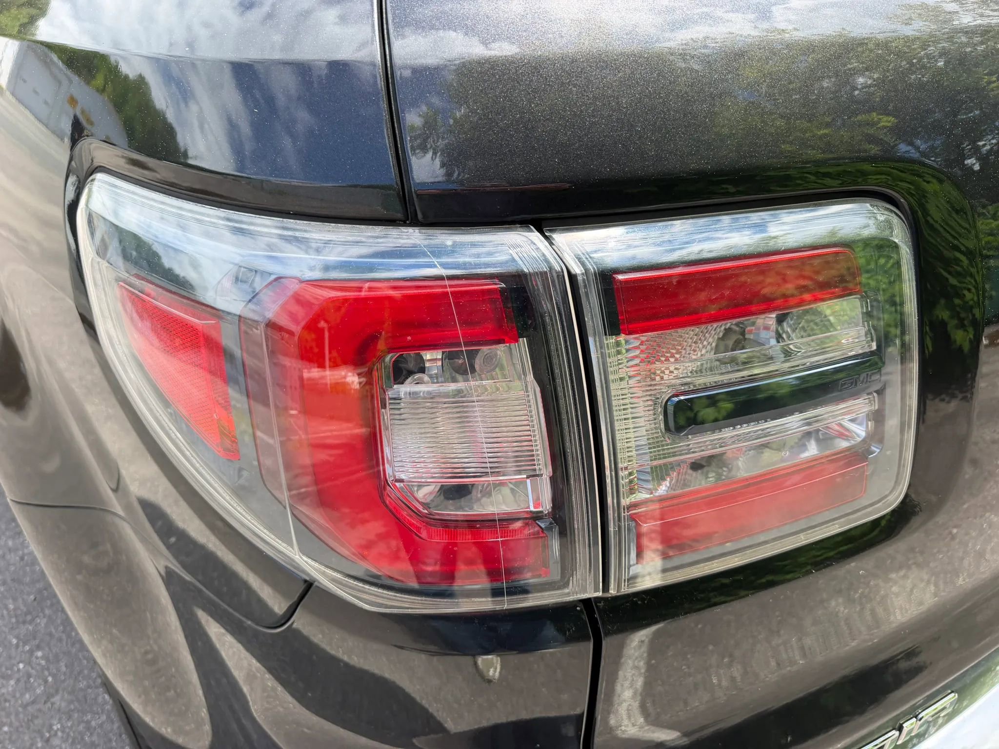 Used 2015 GMC Acadia SLT AWD/4WD image 12