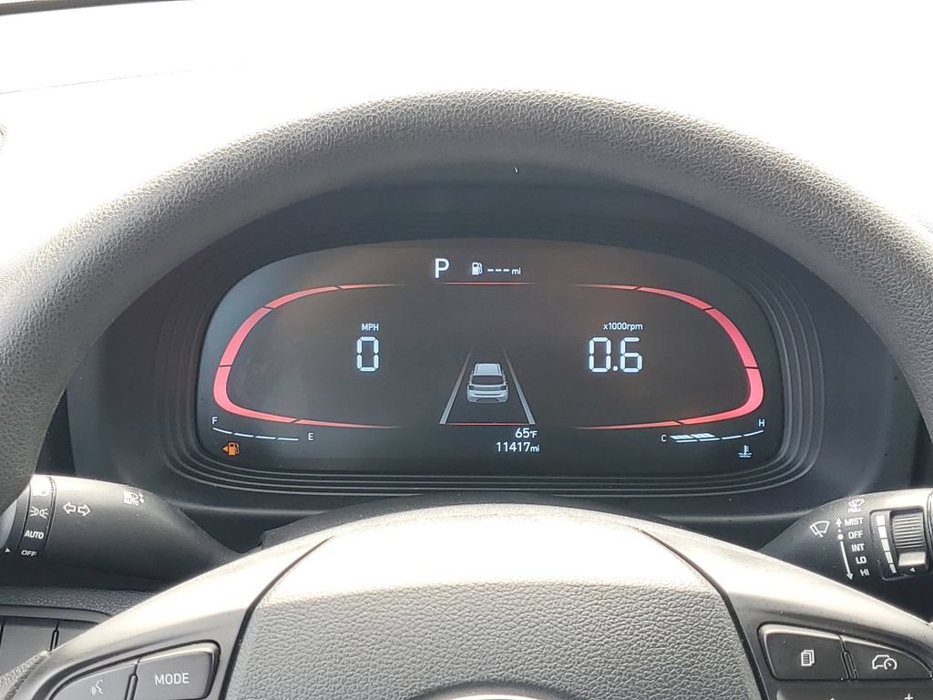 Used 2026 Hyundai Venue SE FWD image 24