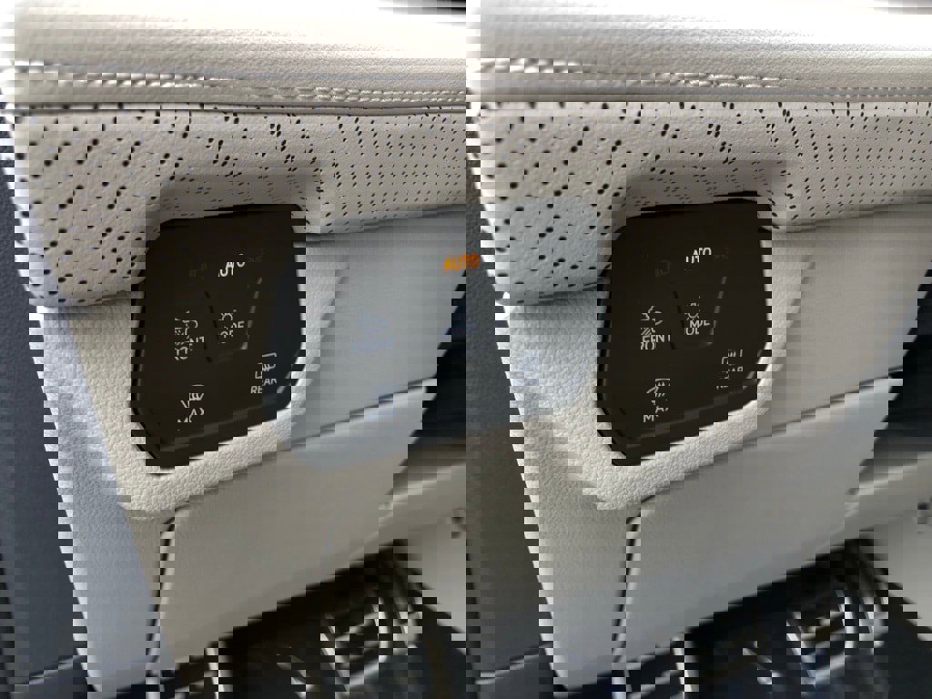 New 2025 Volkswagen Atlas SEL Premium R-Line image 12