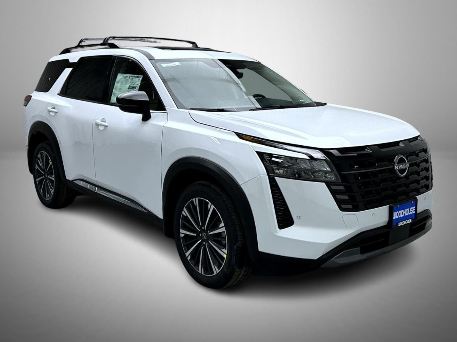 New 2026 Nissan Pathfinder Platinum image 3