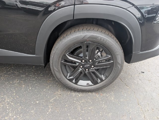 New 2026 Chevrolet Trax ACTIV w/ Sunroof Package FWD image 18