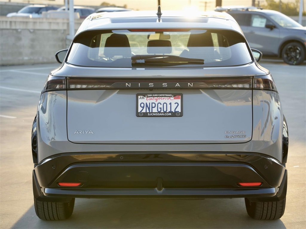 Used 2024 Nissan Ariya AWD image 5
