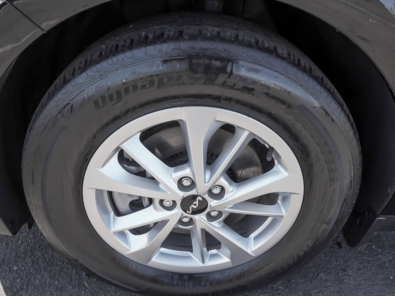 Used 2022 Kia Carnival LX FWD image 8