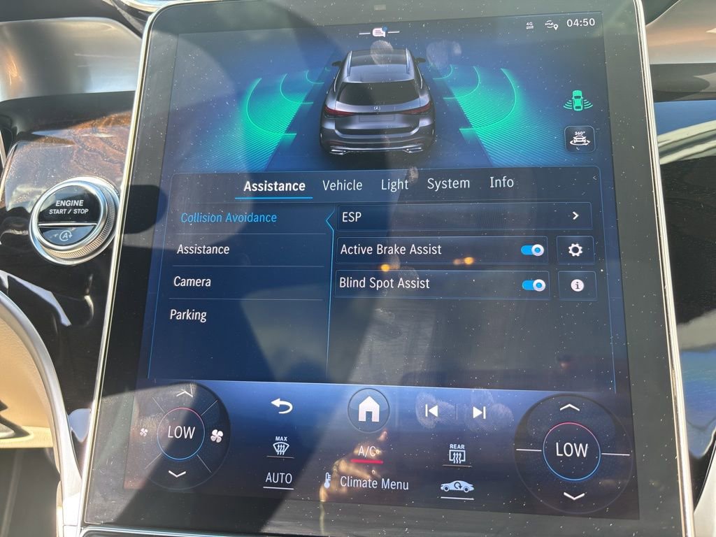 Used 2024 Mercedes-Benz GLC 300 image 37