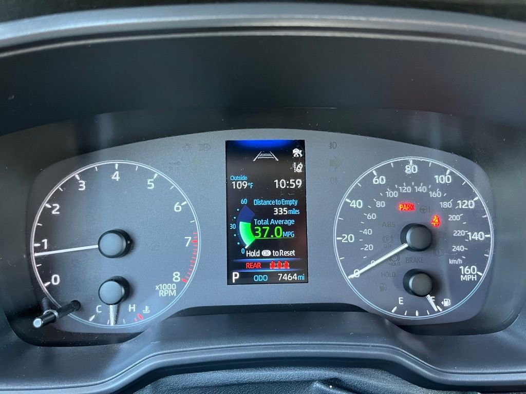 Used 2025 Toyota Corolla LE image 30