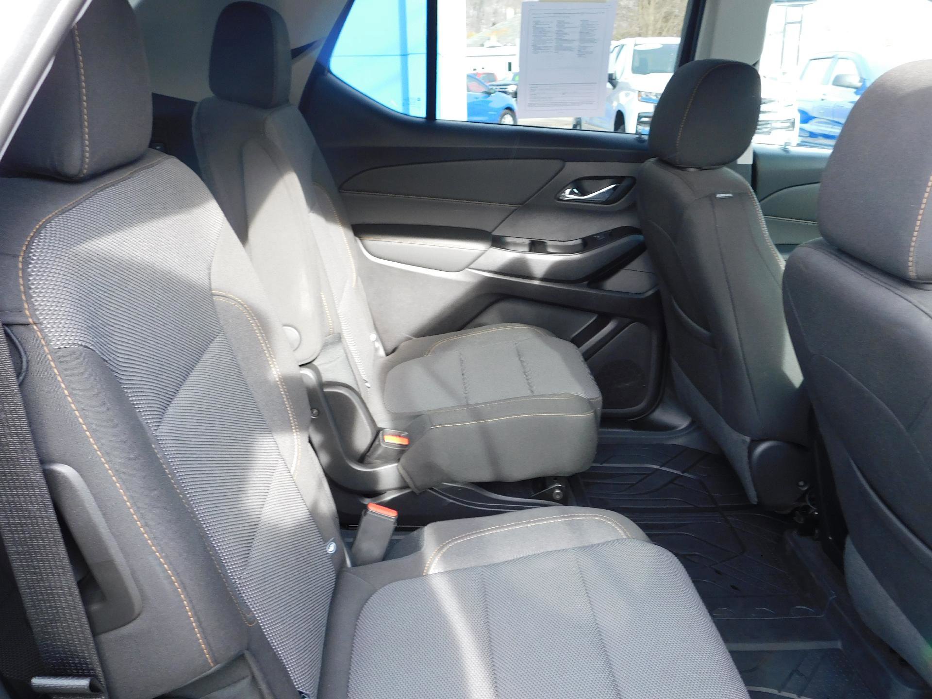 Used 2019 Chevrolet Traverse LT w/ LPO, Floor Liner Package image 18