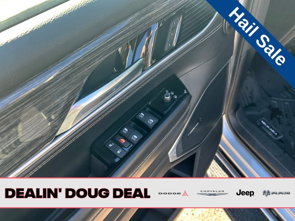 Used 2022 Jeep Wagoneer Series II w/ Premium Group I image 12