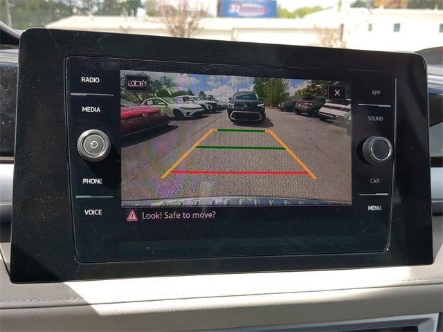 New 2025 Volkswagen Taos SE image 27