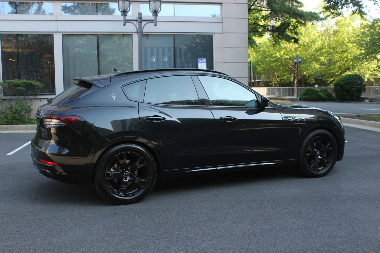 Used 2022 Maserati Levante GT AWD/4WD image 7