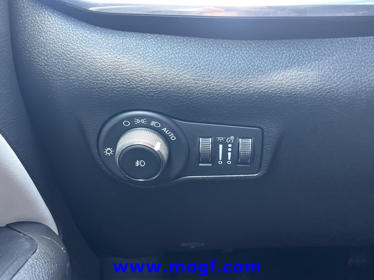 Used 2024 Jeep Compass Limited AWD/4WD image 14