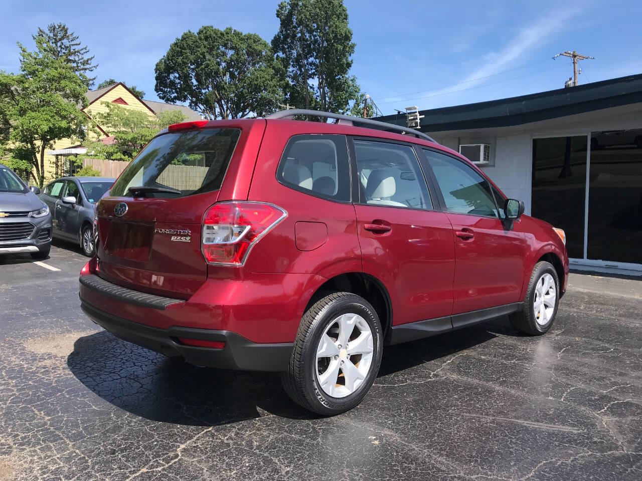 Used 2015 Subaru Forester 2.5i w/ Alloy Wheel Package AWD/4WD image 7