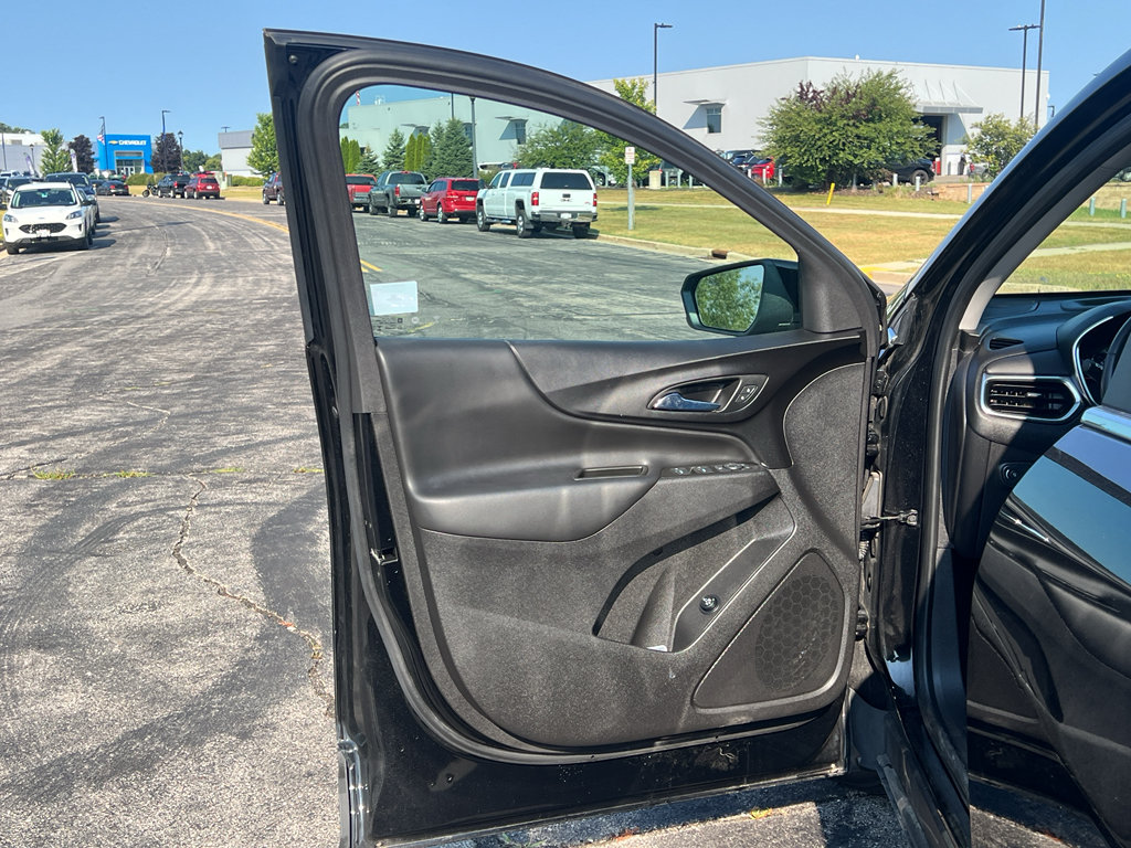 Used 2024 Chevrolet Equinox LT w/ LPO, Floor Liner Package AWD/4WD image 10