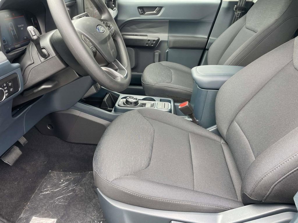 New 2025 Ford Maverick XL image 16