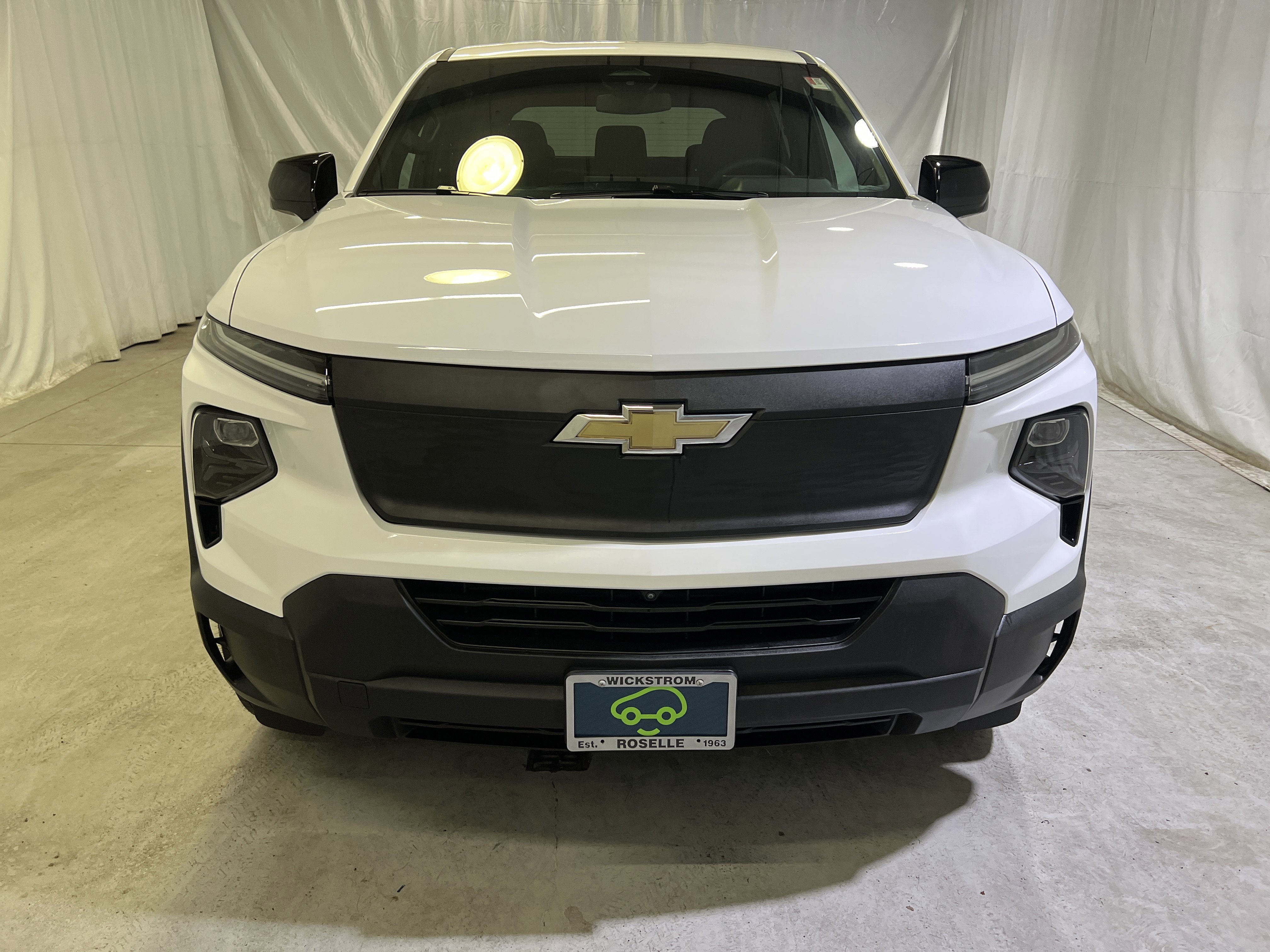 Certified 2024 Chevrolet Silverado EV W/T AWD/4WD image 3