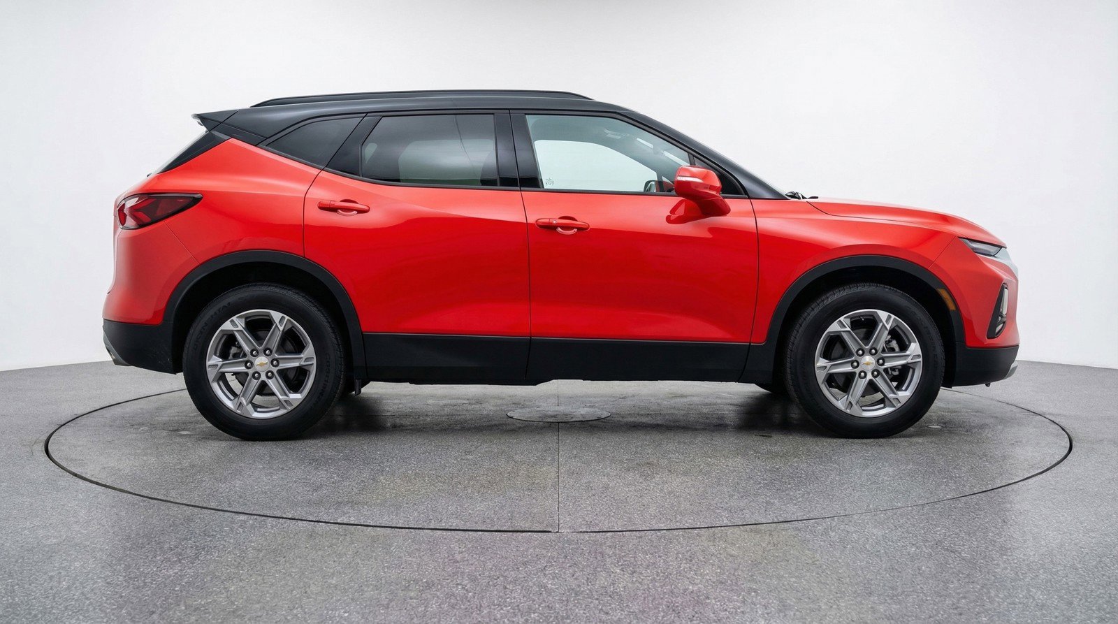 Used 2025 Chevrolet Blazer LT FWD image 11