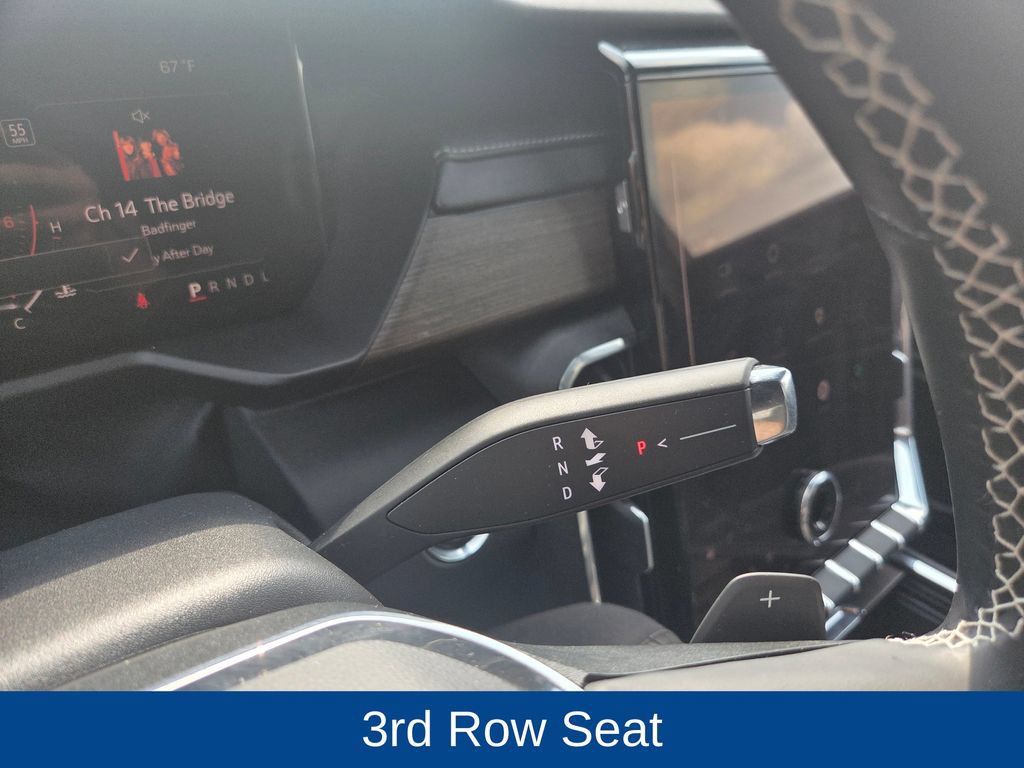 Used 2025 GMC Acadia Denali AWD/4WD image 22