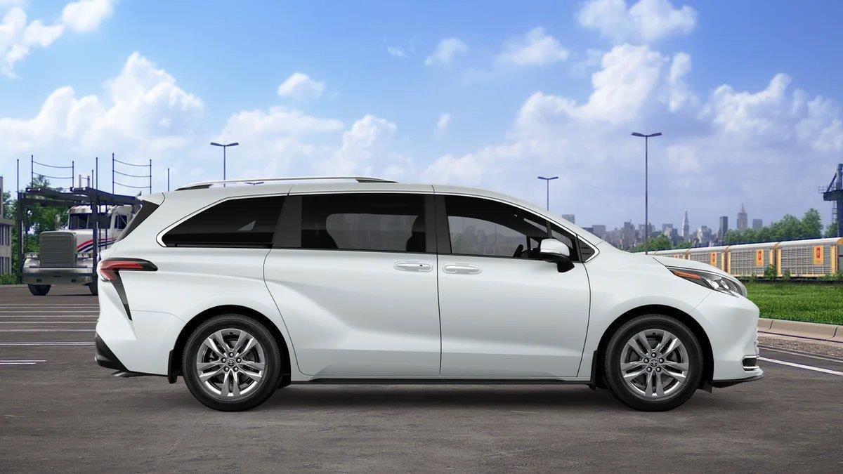 New 2026 Toyota Sienna Limited FWD image 14
