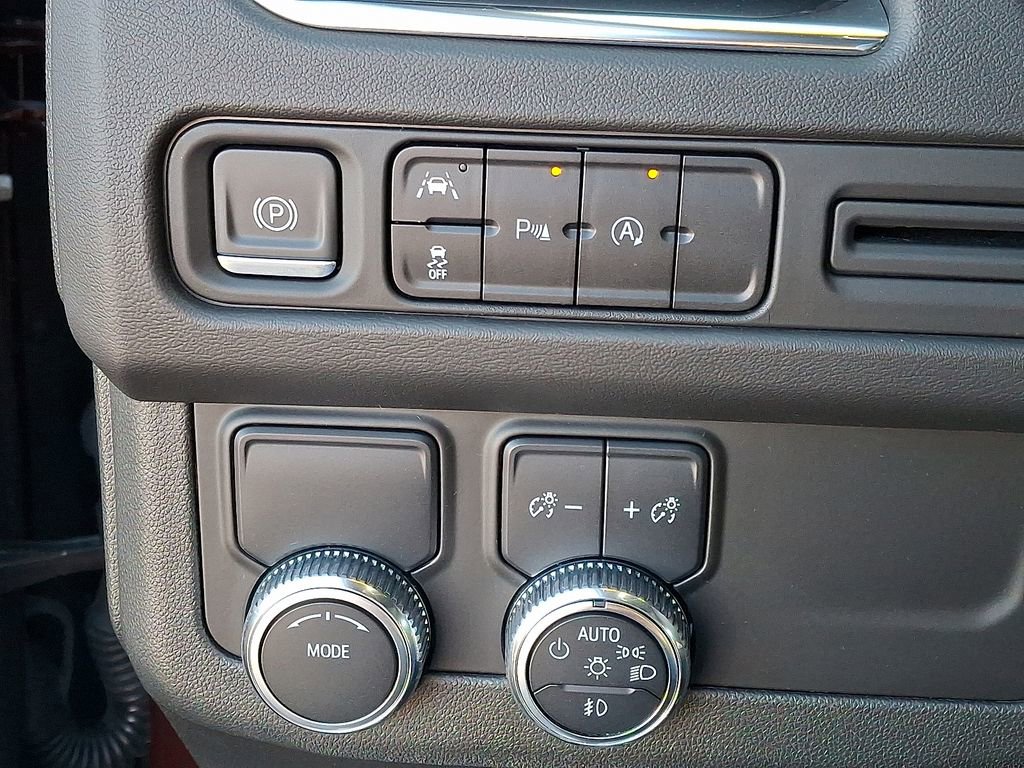 Used 2023 GMC Yukon SLT image 25