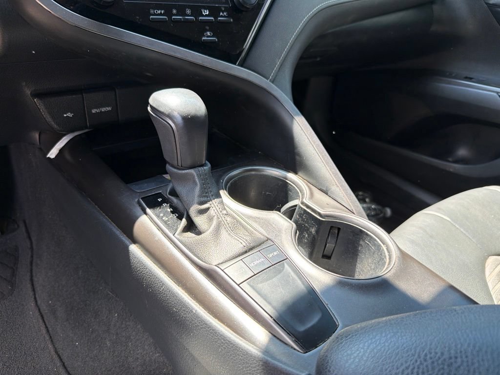 Used 2023 Toyota Camry SE FWD image 17