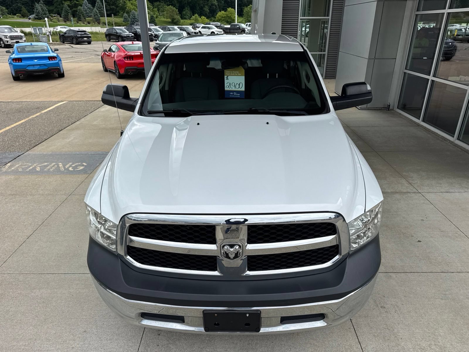 Used 2018 RAM 1500 ST w/ SXT Appearance Group AWD/4WD image 12