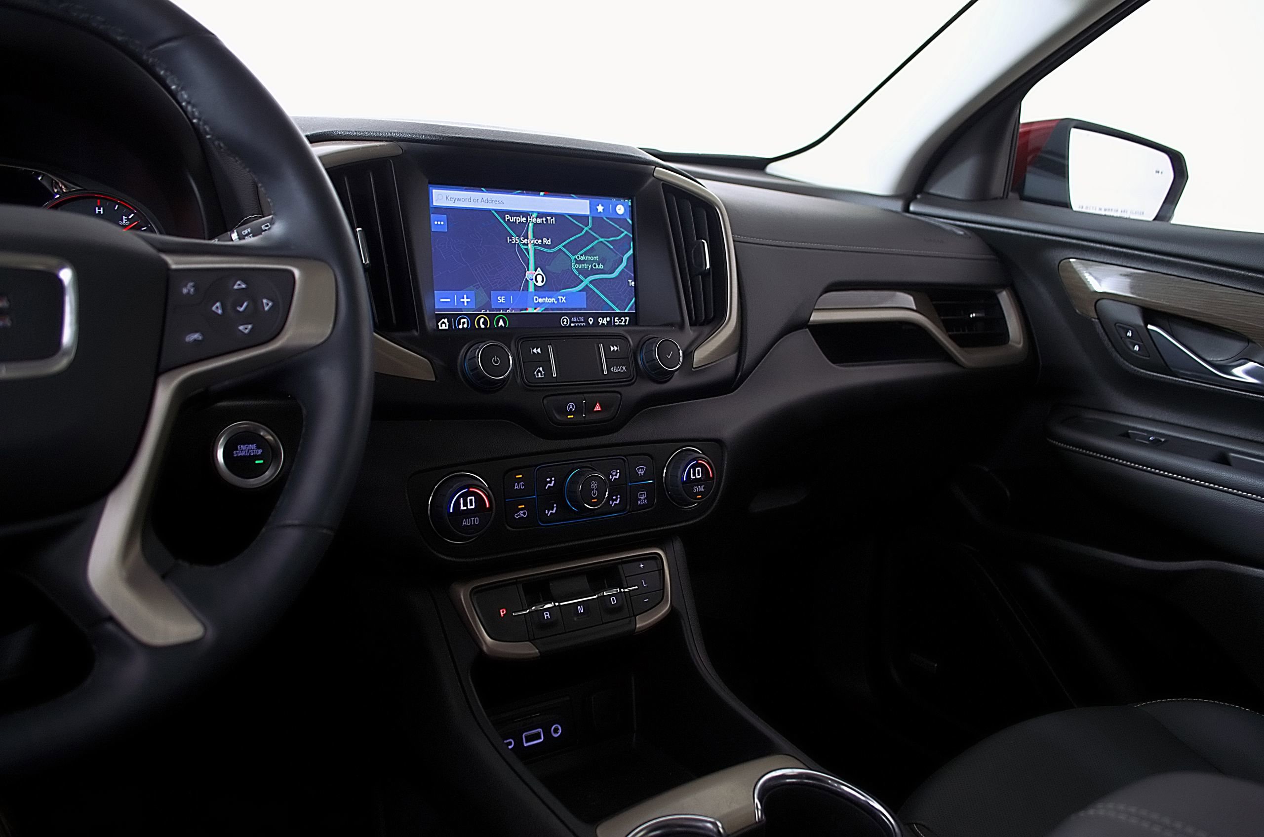 Used 2024 GMC Terrain Denali w/ Denali Premium Package AWD/4WD image 32