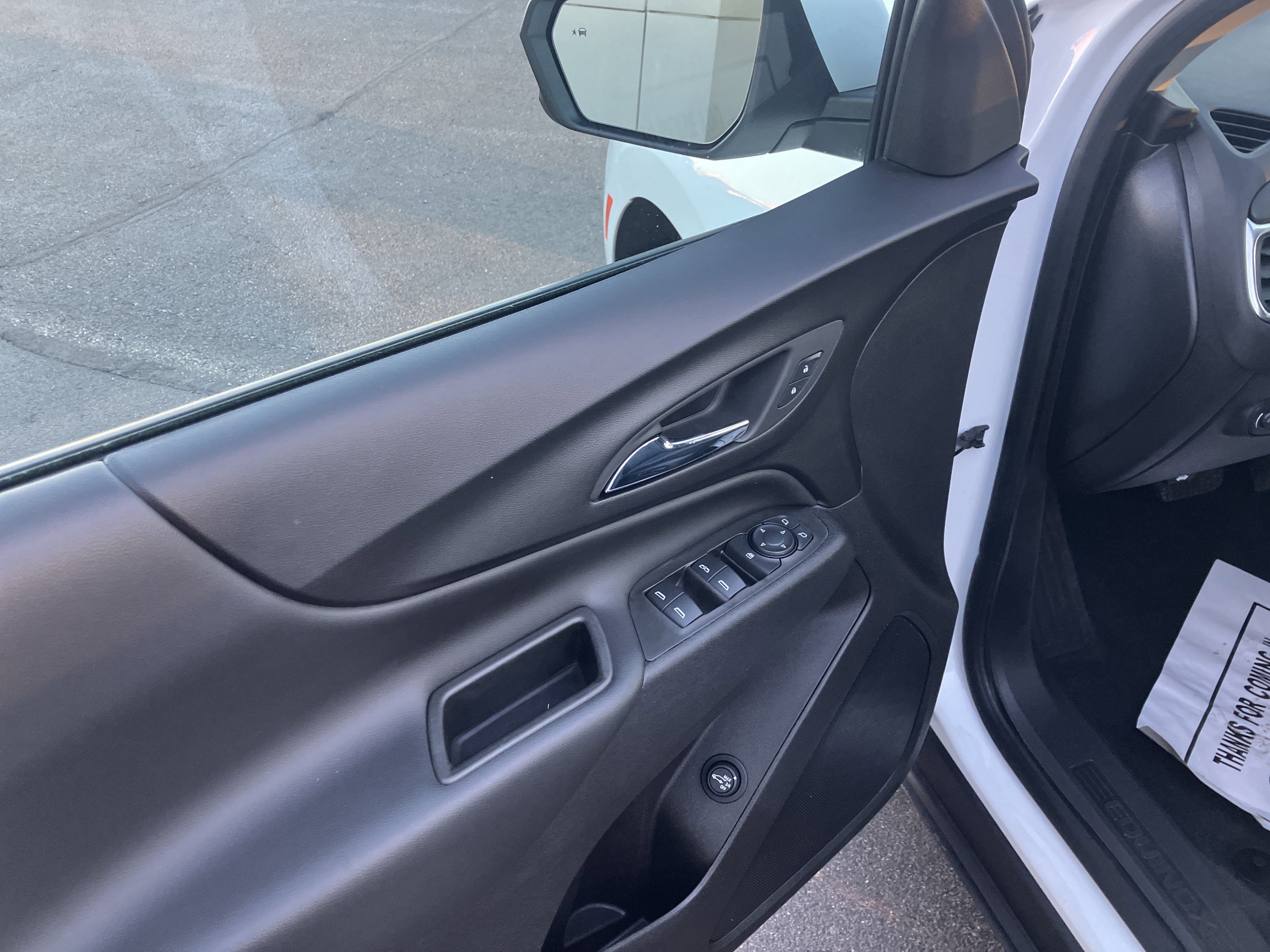 Used 2024 Chevrolet Equinox LT image 17