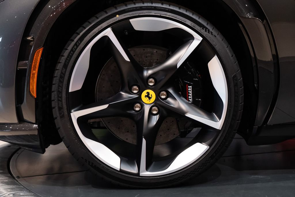 Certified 2025 Ferrari Purosangue AWD/4WD image 13