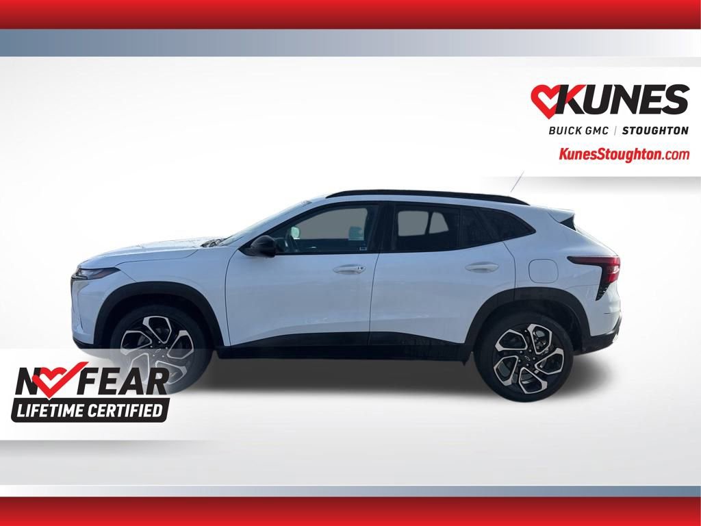 Used 2024 Chevrolet Trax RS w/ Sunroof Package FWD image 8