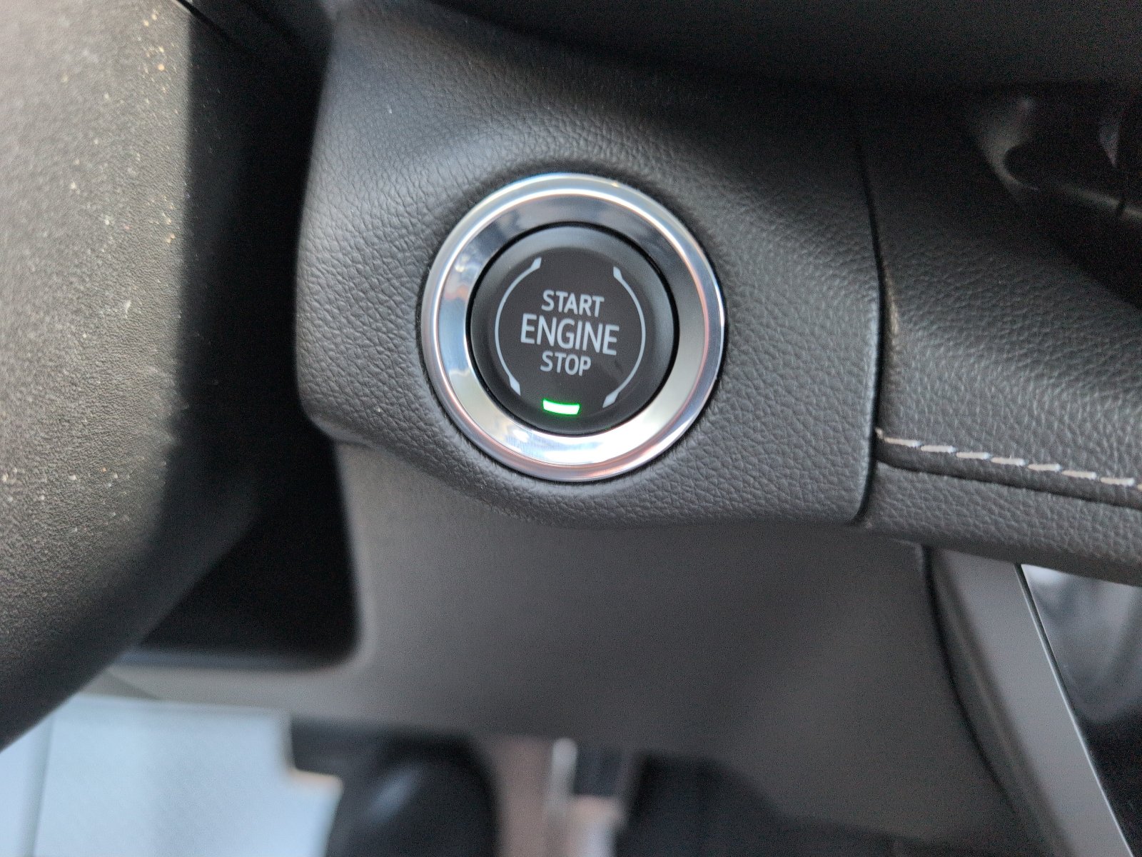 Used 2023 Buick Envision Preferred w/ Sport Touring Package AWD/4WD image 35
