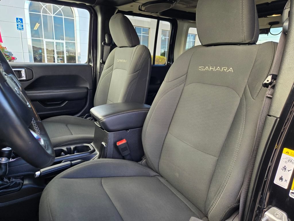 Used 2019 Jeep Wrangler Unlimited Sahara w/ Safety Group AWD/4WD image 18