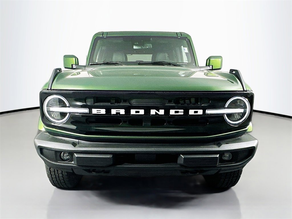 New 2025 Ford Bronco Outer Banks image 2