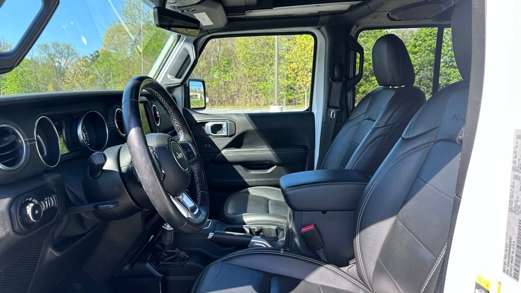 Used 2021 Jeep Wrangler Unlimited Sahara AWD/4WD image 13