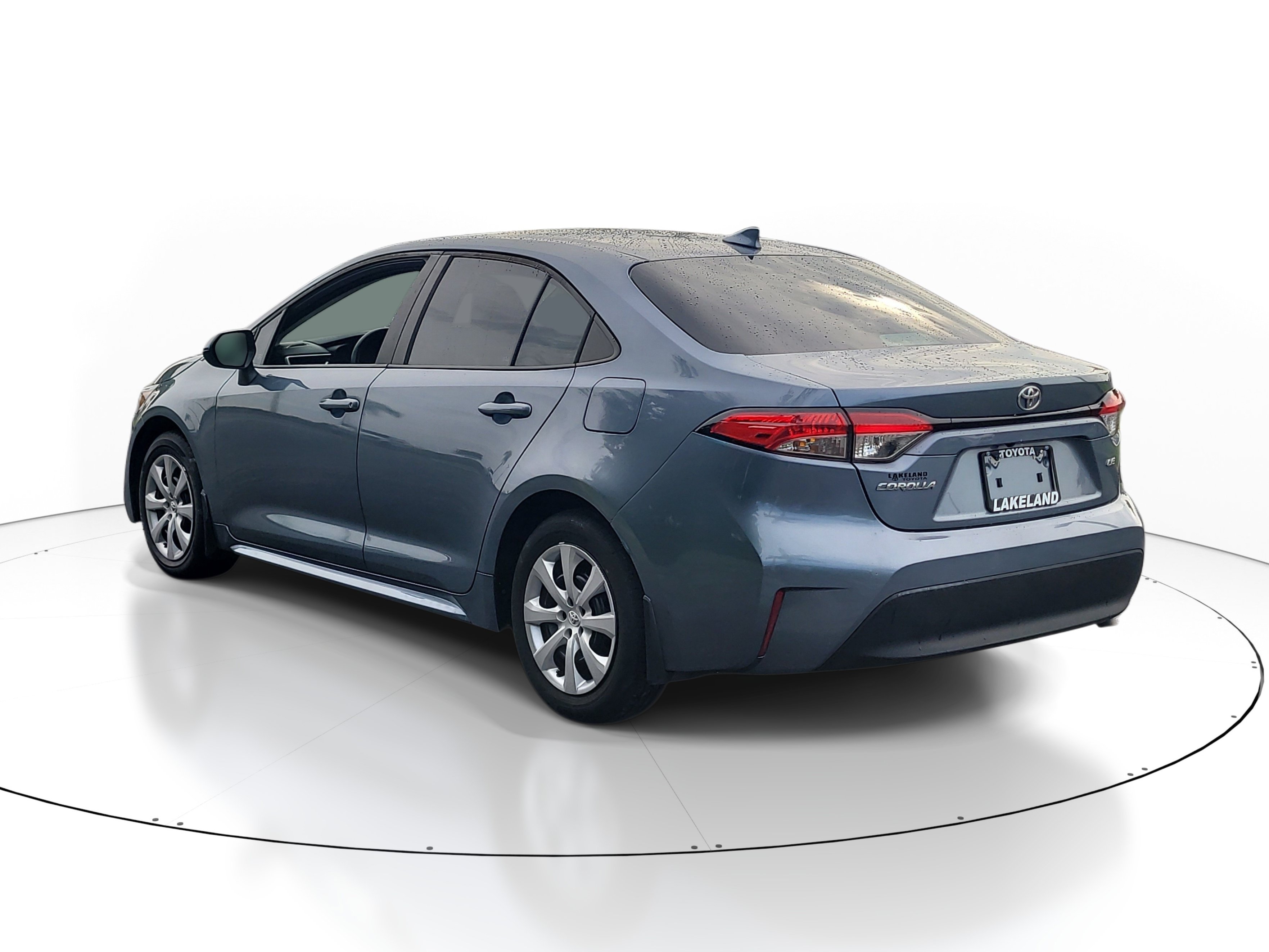 Certified 2025 Toyota Corolla LE FWD image 5