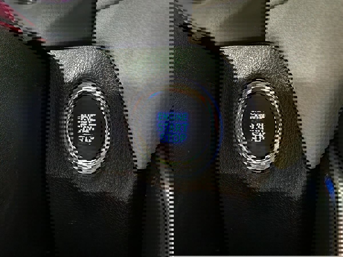 Used 2019 Toyota RAV4 XLE Premium image 40