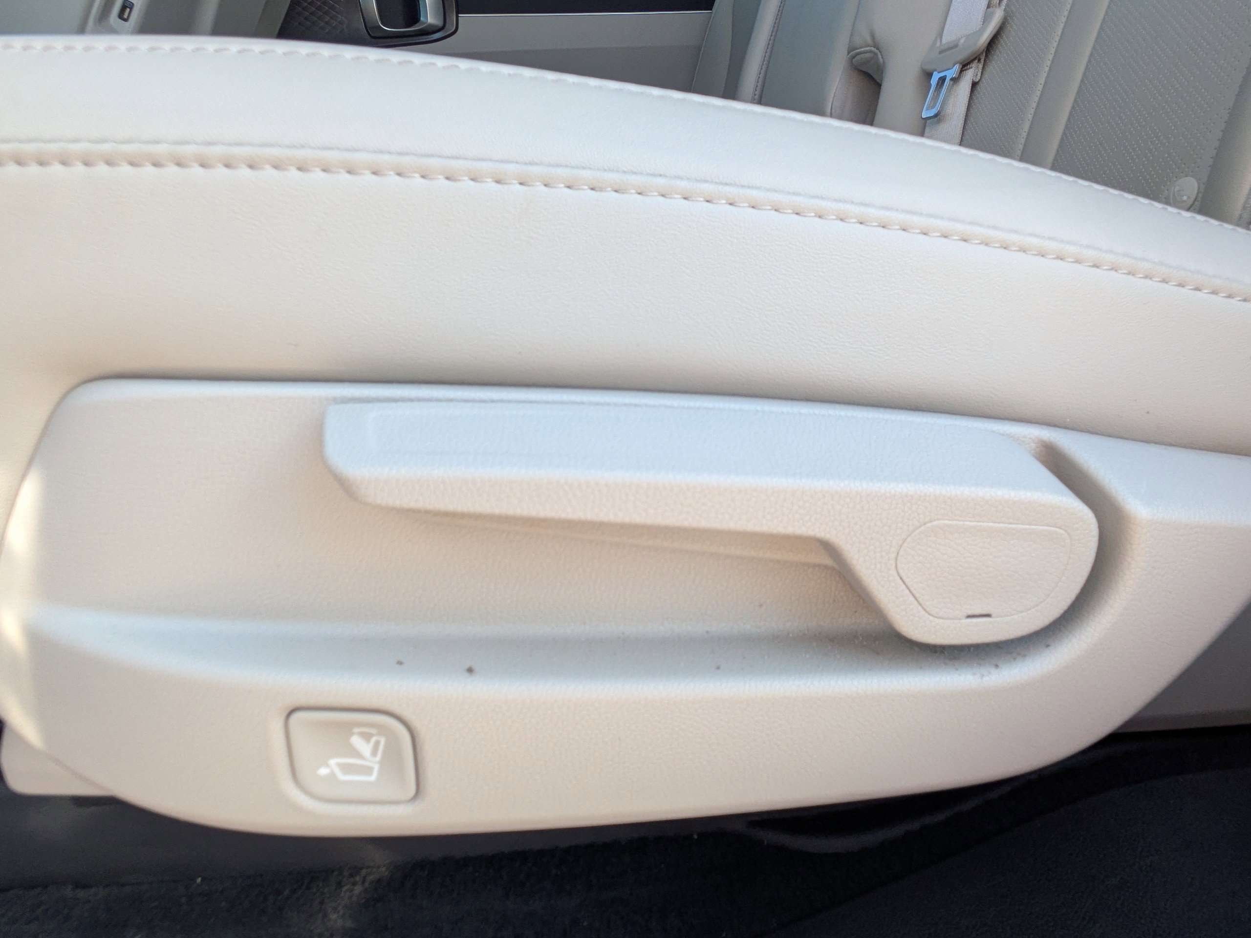 Used 2022 Kia Sorento S image 18