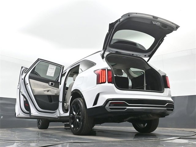 Used 2022 Kia Sorento SX image 60