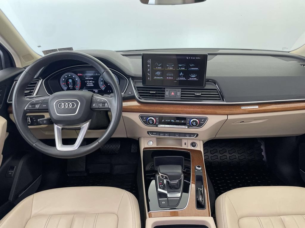 Used 2023 Audi Q5 2.0T Premium Plus w/ Premium Plus Package AWD/4WD image 26