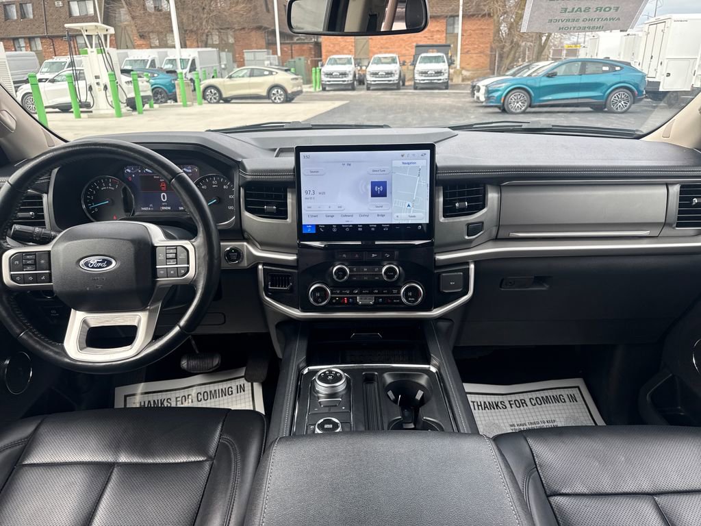 Used 2024 Ford Expedition Max XLT AWD/4WD image 23
