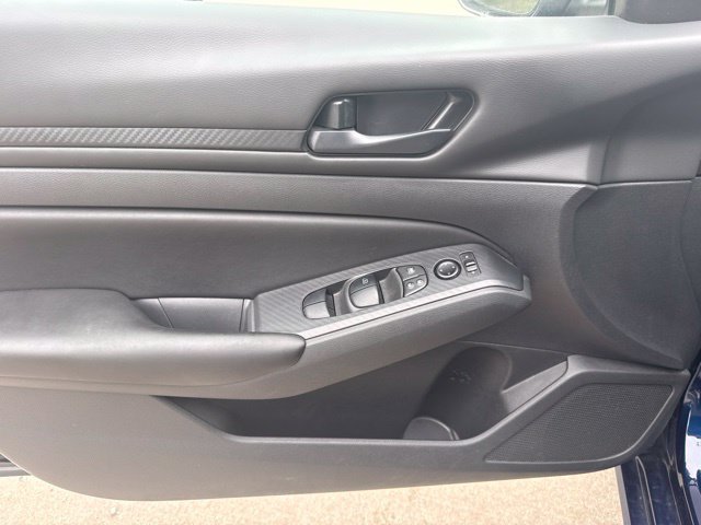 Used 2023 Nissan Altima 2.5 S FWD image 11