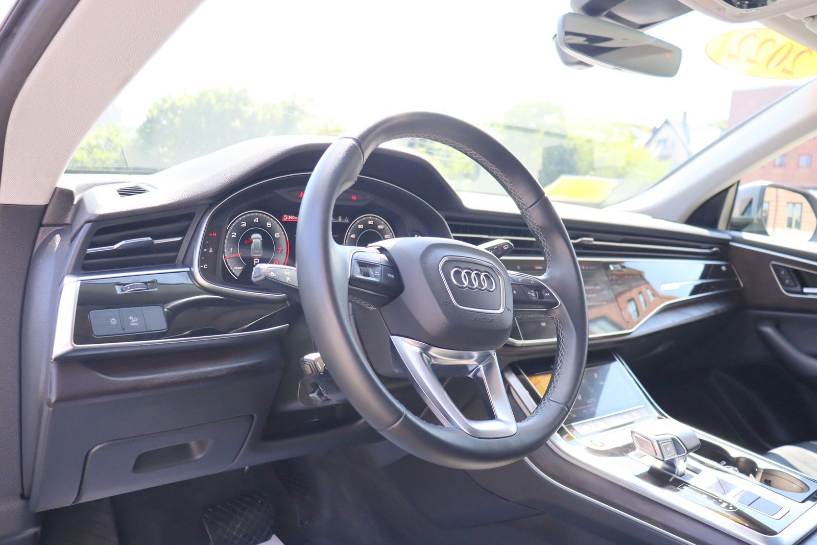 Used 2022 Audi Q8 Premium w/ Convenience Package AWD/4WD image 10