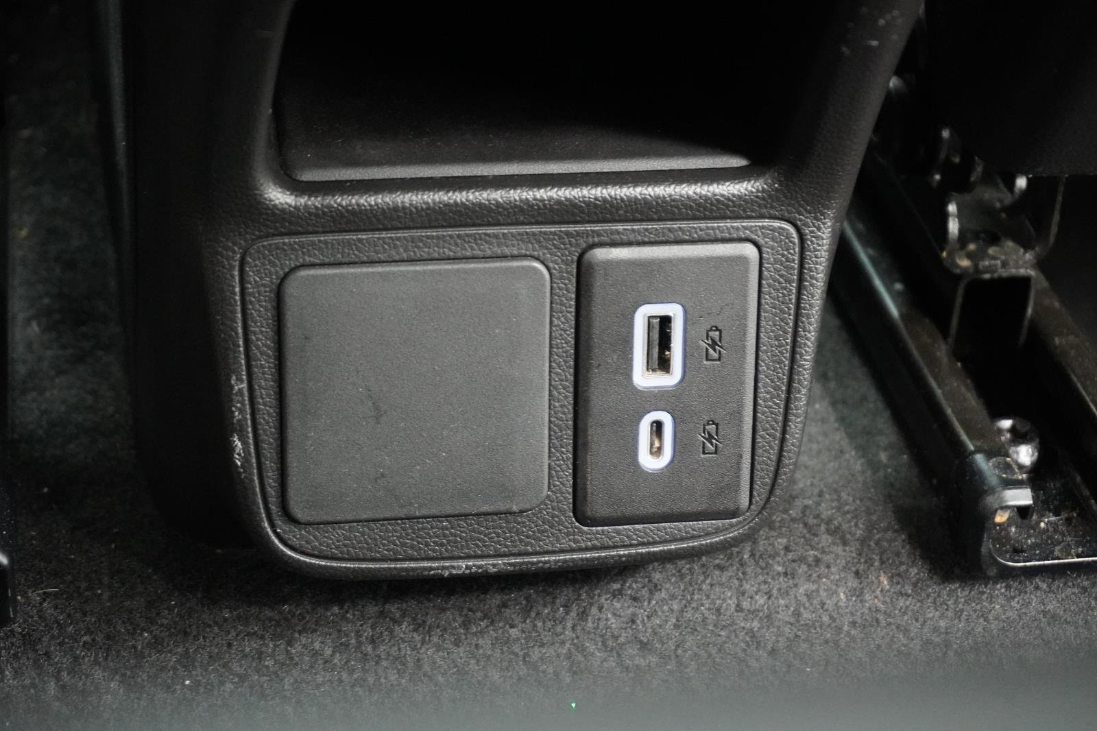 Used 2021 Buick Encore GX Select image 35