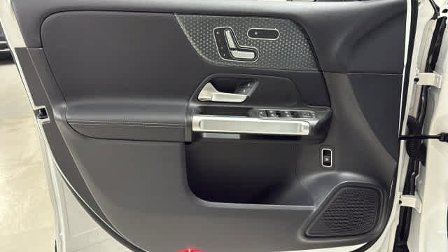 Certified 2026 Mercedes-Benz GLB 250 4MATIC image 14