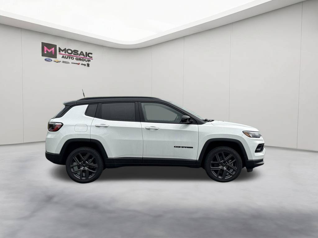 New 2026 Jeep Compass Limited w/ Sun, Sound & Navigation Group AWD/4WD image 9