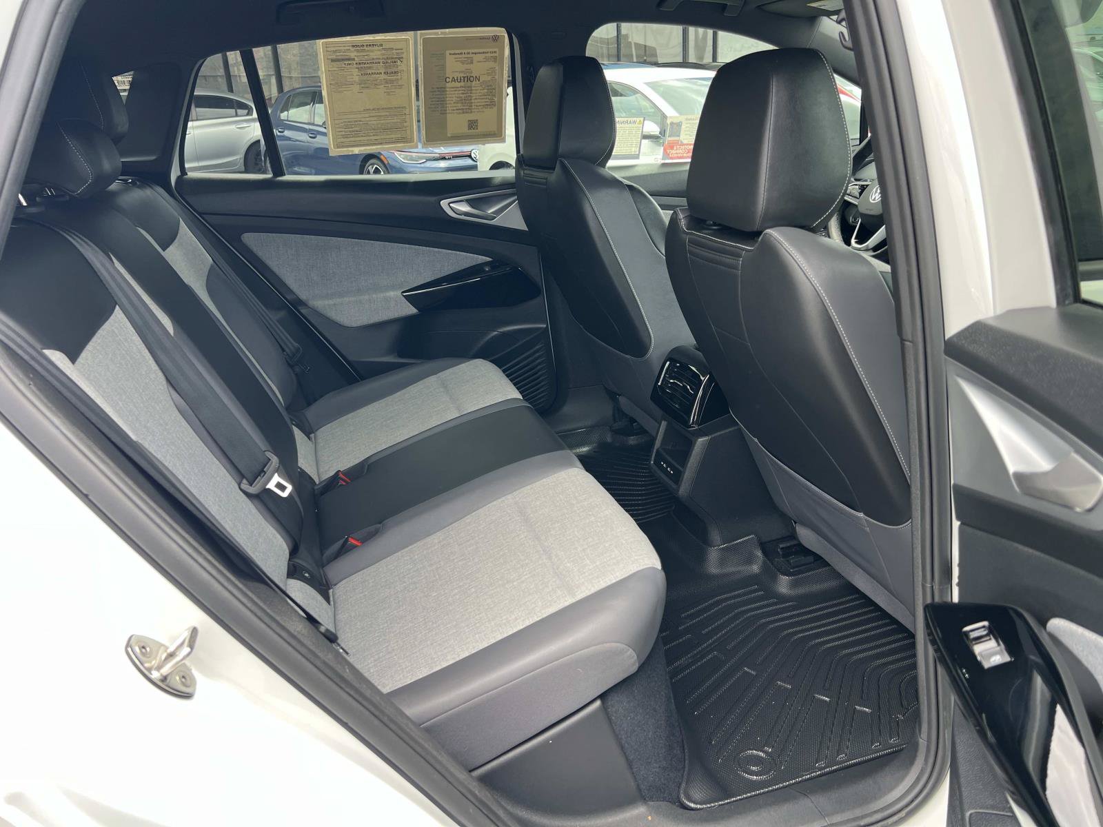 Certified 2023 Volkswagen ID.4 2WD image 31