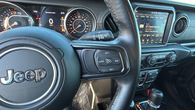 Used 2022 Jeep Gladiator Sport image 23